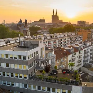 ** Hotel Hostel Koeln Tyskland
